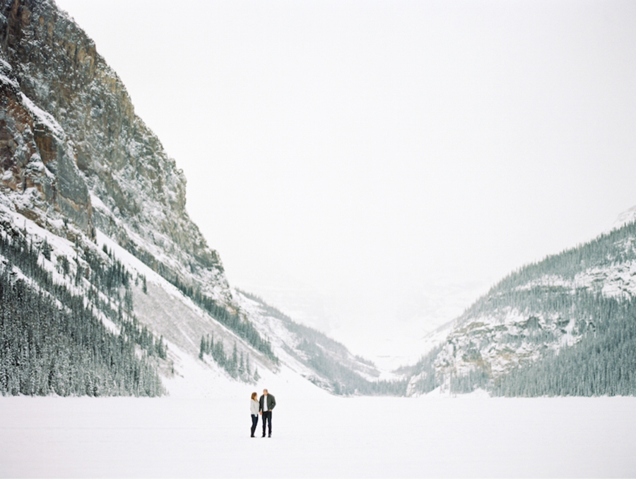 Winter-Engagement-Session-Lake-Louise