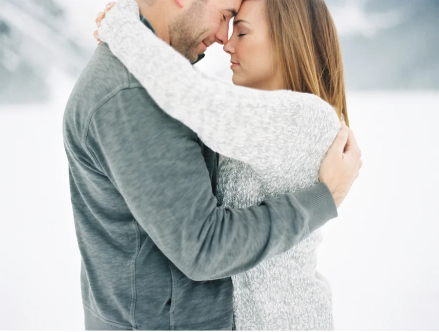 Laid-Back Rocky Mountain Winter Engagement