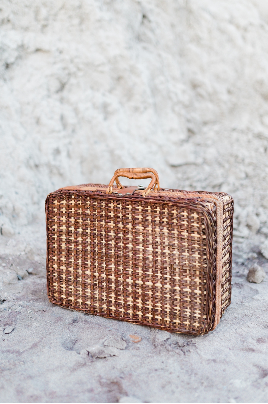 Vintage-Wicker-Picnic-Basket