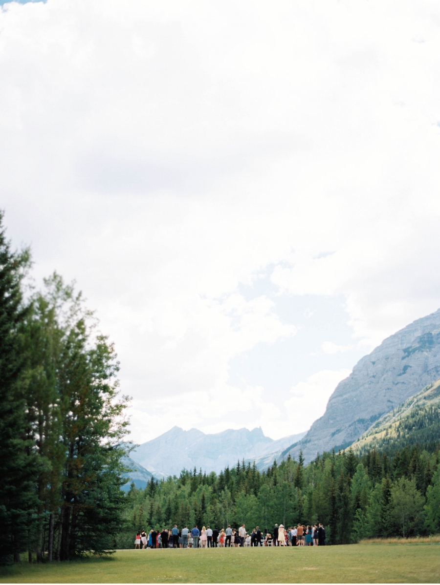 Outdoor-Canadian-Wedding-Ceremony