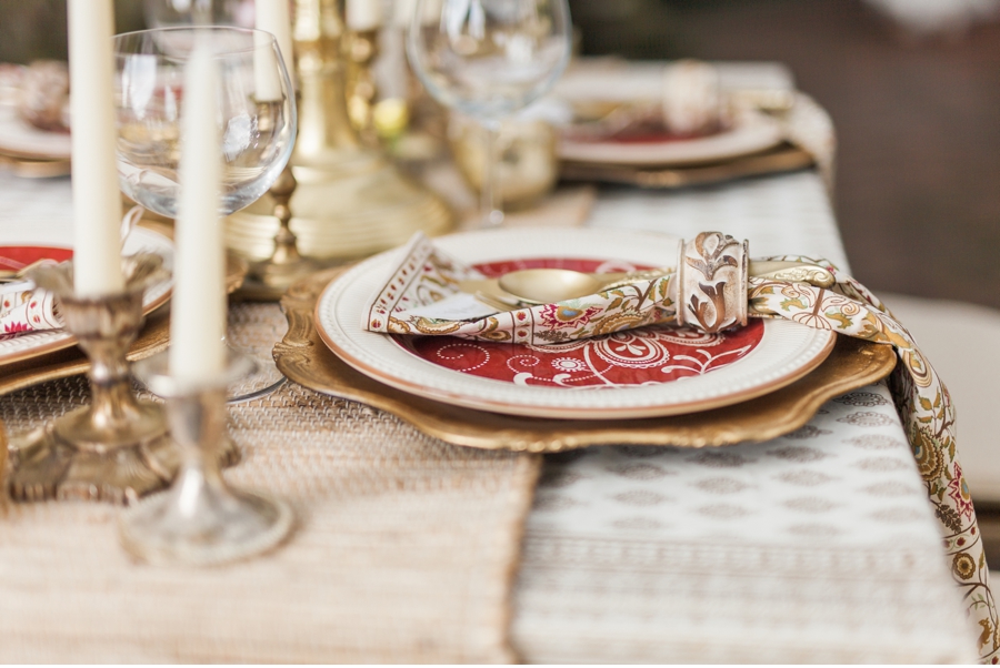Red-and-Gold-Tuscan-Table-Setting