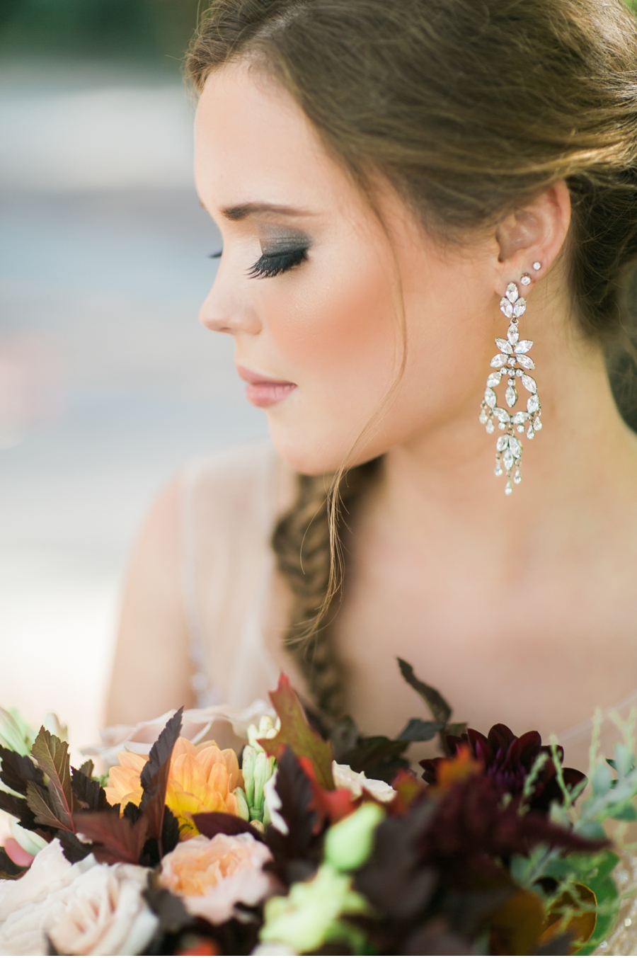 Elegant-Fall-Bridal-Style