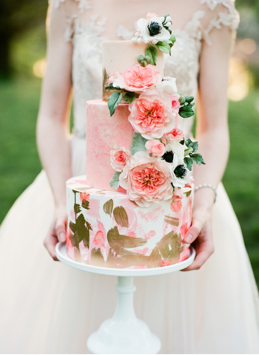 Pink-and-Gold-Wedding-Cake