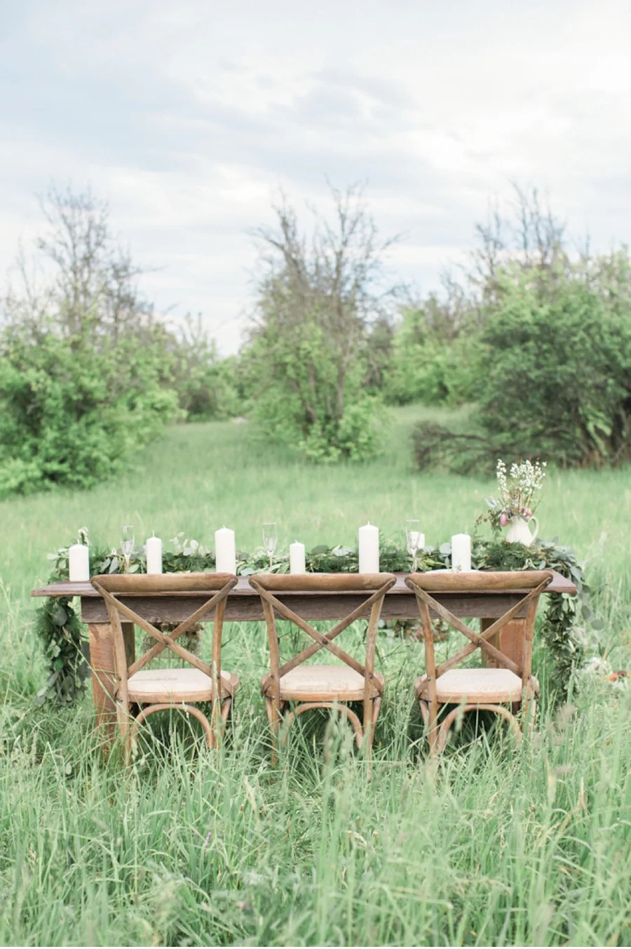 Niagara-Ontario-Meadow-Wedding-Inspiration