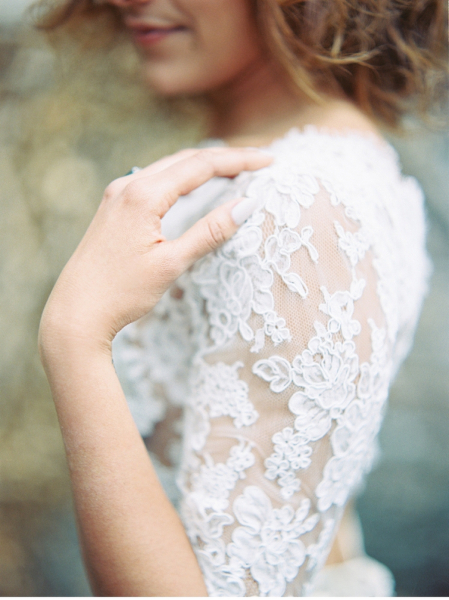 Lace-Wedding-Dress-Detail