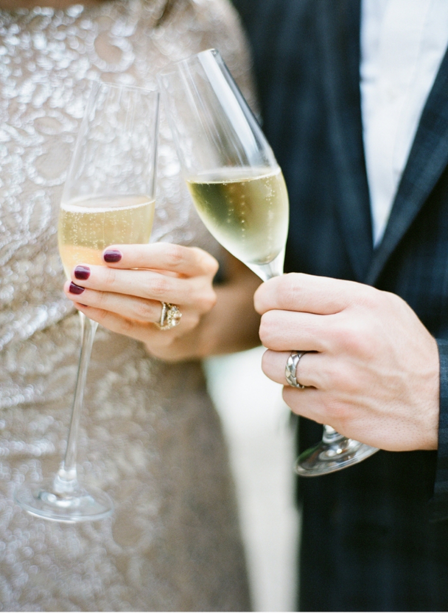 Champagne-Glasses-with-Wedding-Rings