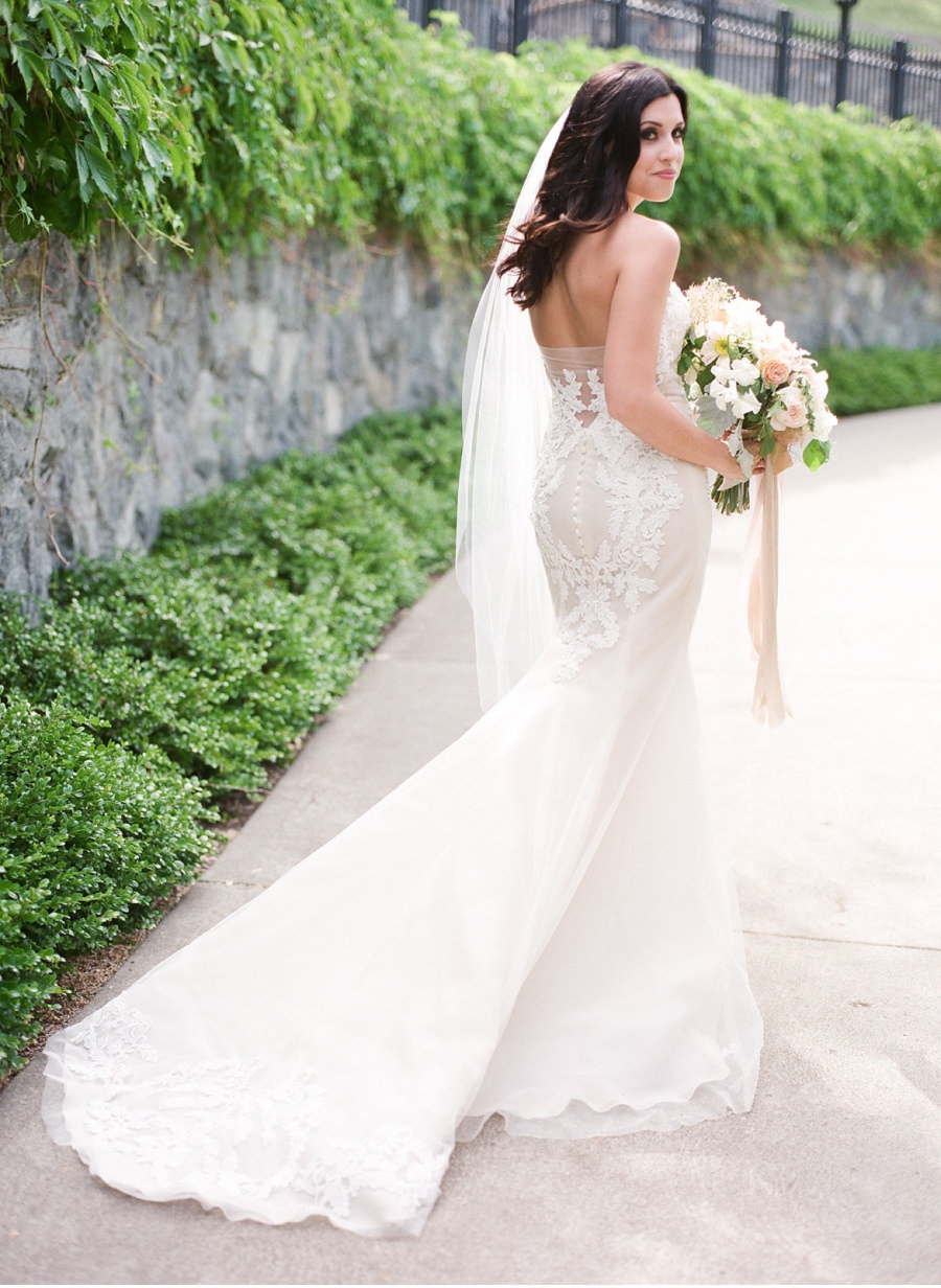 Ines-DiSanto-Gown-Canadian-Bride