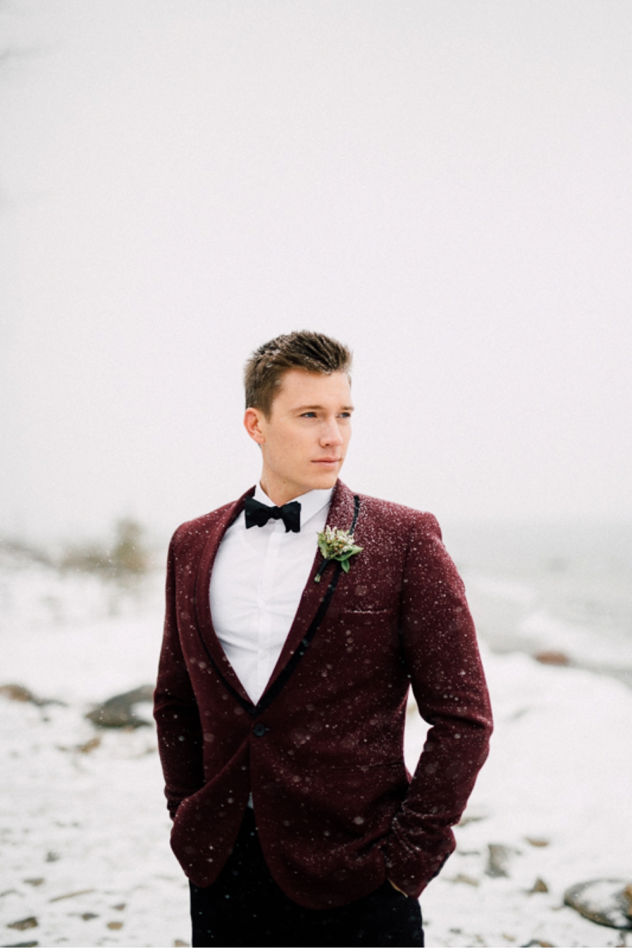 Groom-Style-Winter-Wedding