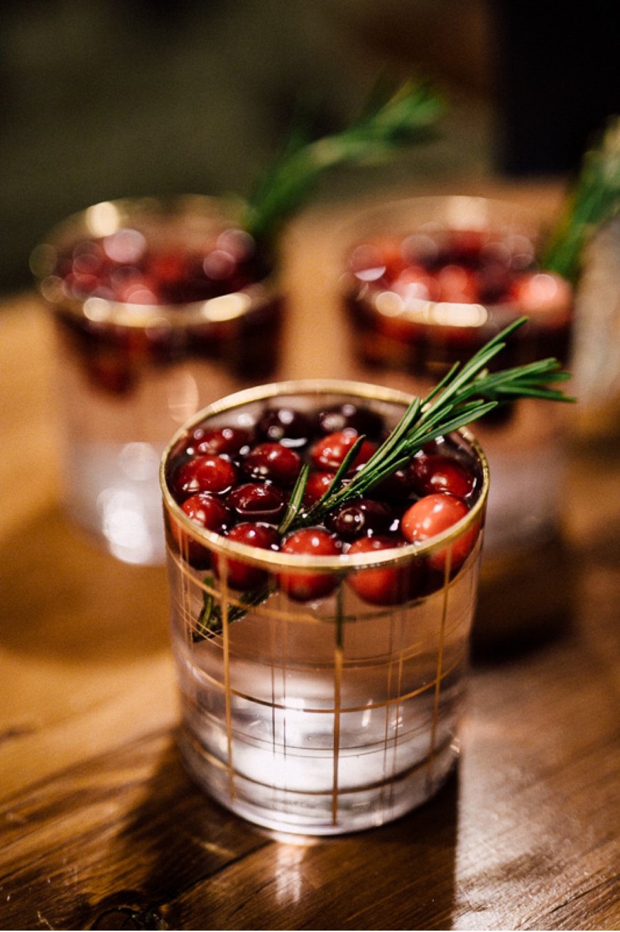 Signature-Cocktail-Winter-Wedding