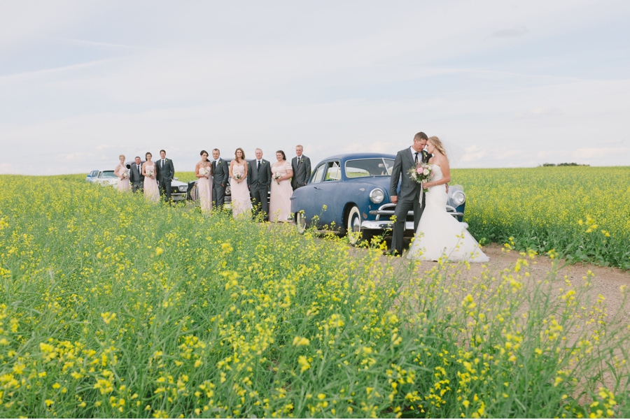 Wedding-Party-with-Vintage-Car