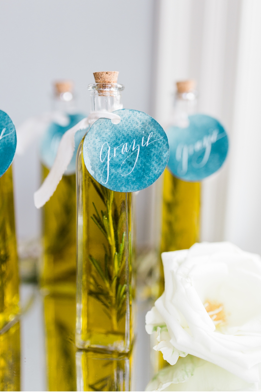 Olive-Oil-Guest-Favours