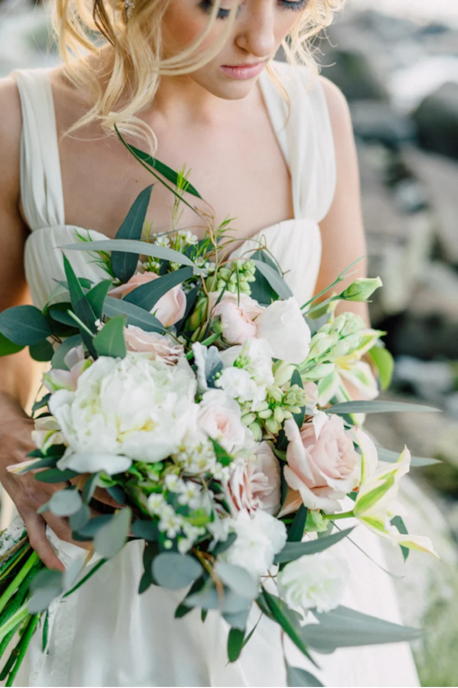 Coastal-Wedding-Looks