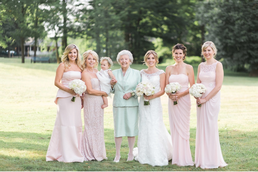 Bride-with-Wedding-Party