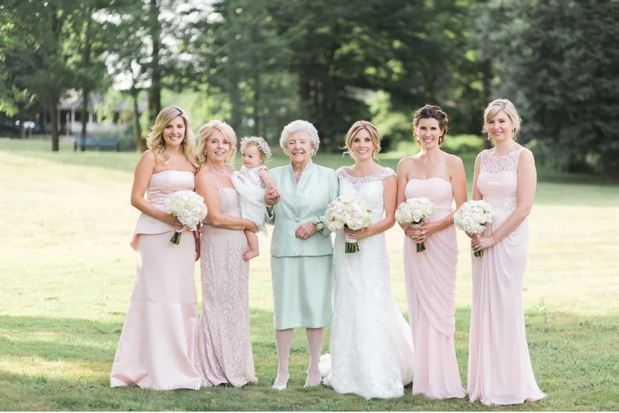 Bride-with-Wedding-Party