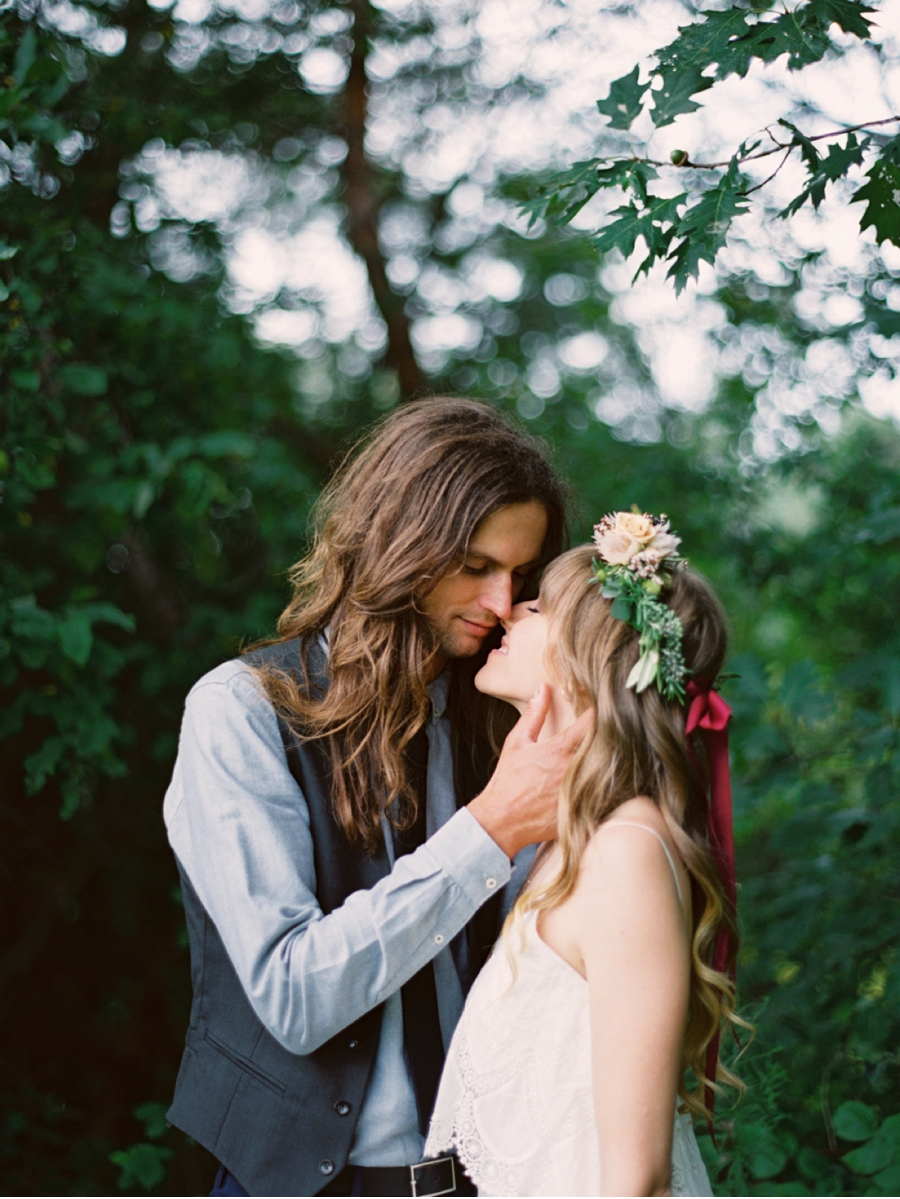 Bohemian-Bride-and-Groom-Portraits