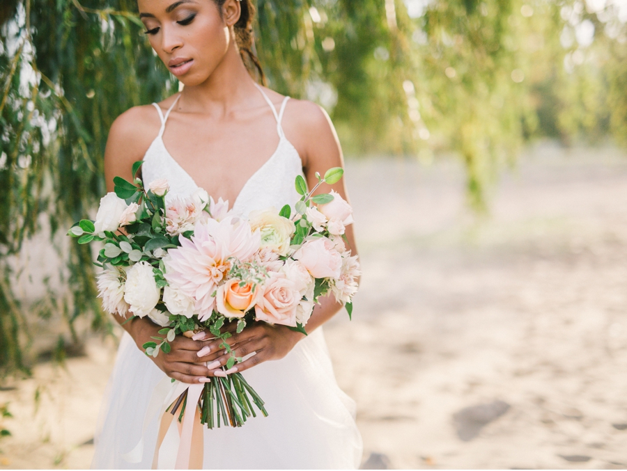Pastel-Wedding-Bouquet-Inspiration