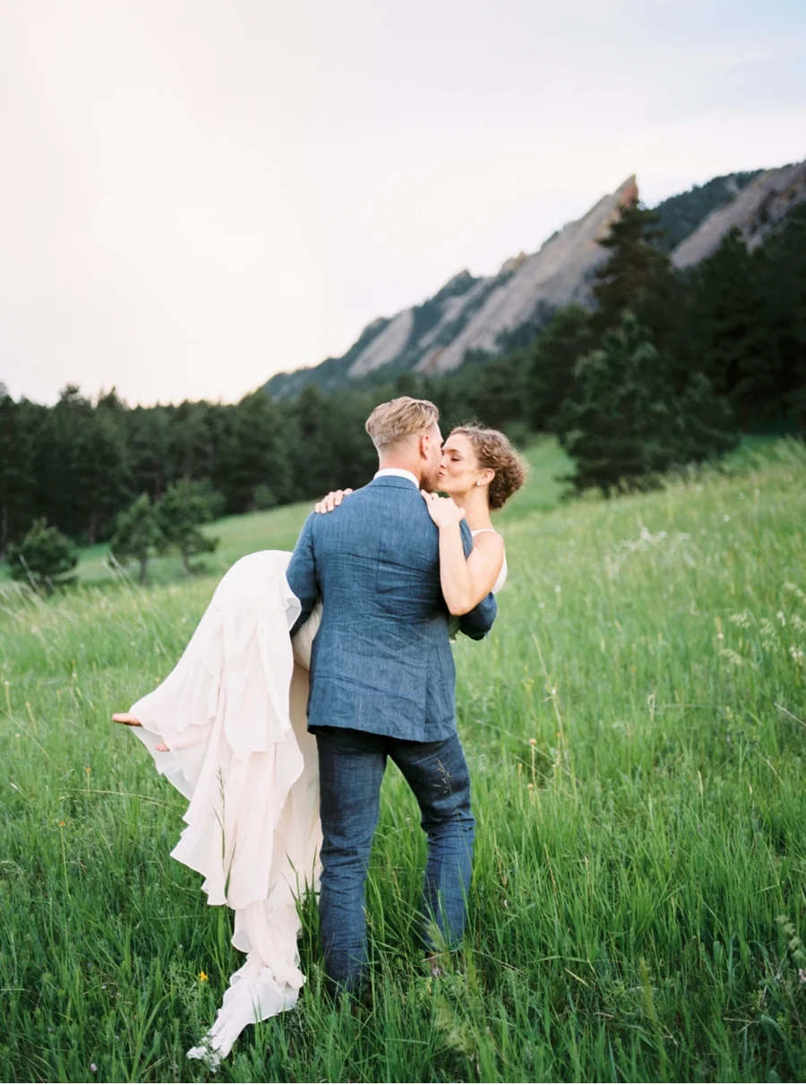 Vale-and-Vine-Wedding-Blog