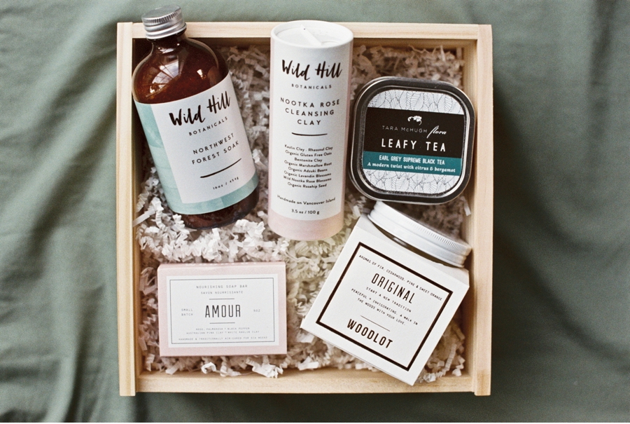 Handcrafted-Canadian-Spa-Set-for-Brides