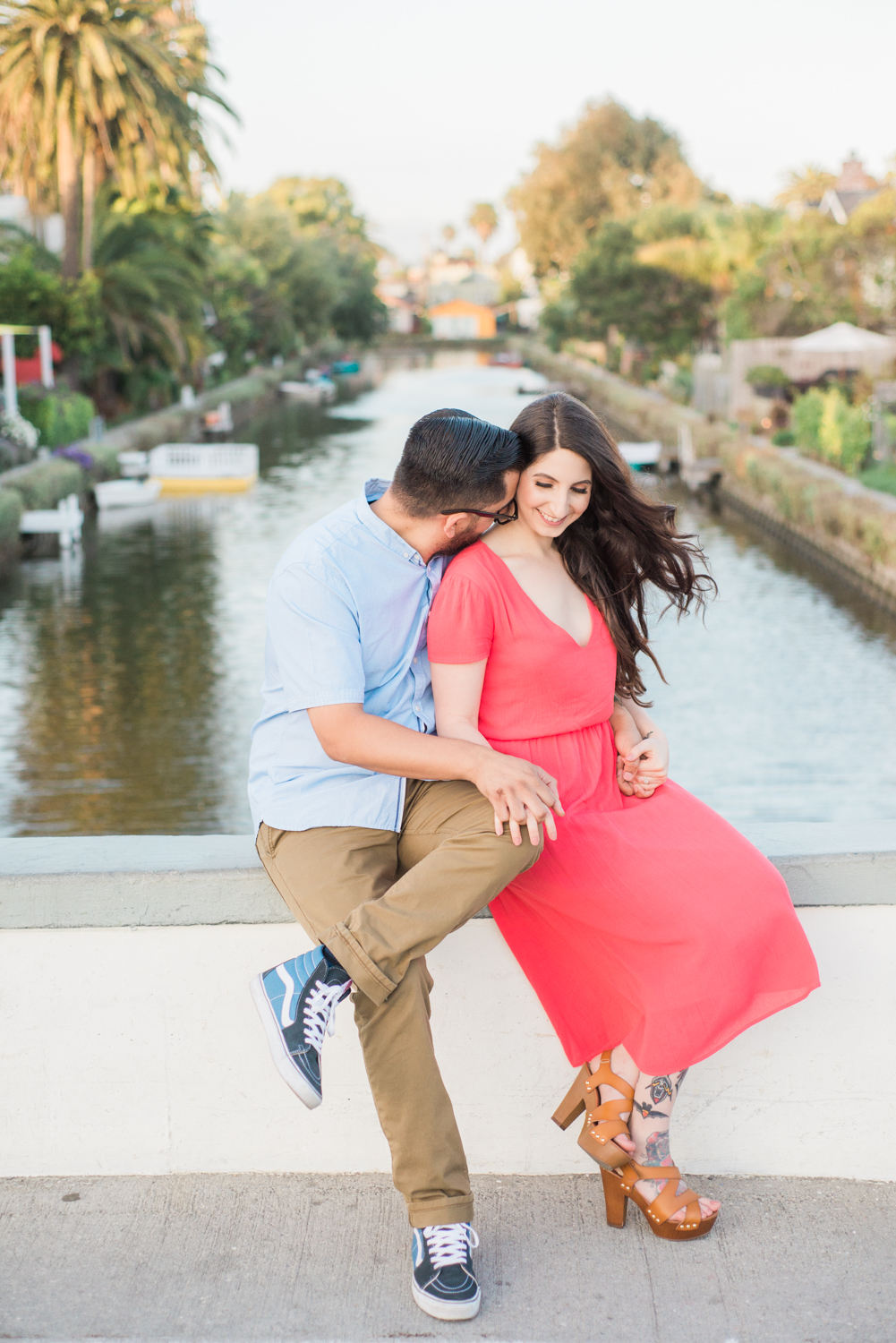lauren&anthony-venice-canals-engagement-session-photography-los-angeles-wedding-photographer-venice-2.jpg