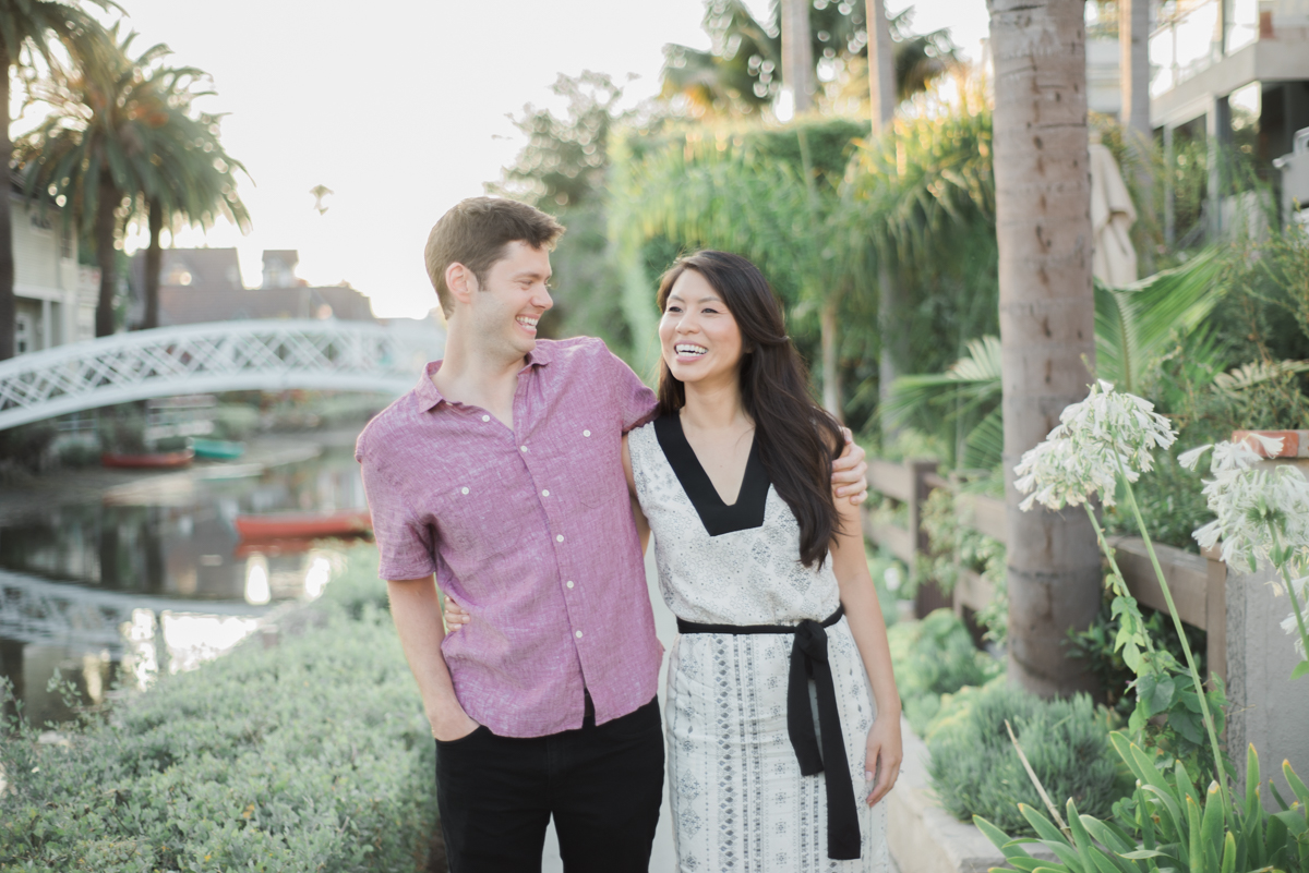 daisy&adam_venice_canals_engagement_session_photography_los_angeles_based_wedding_photographer-6.jpg