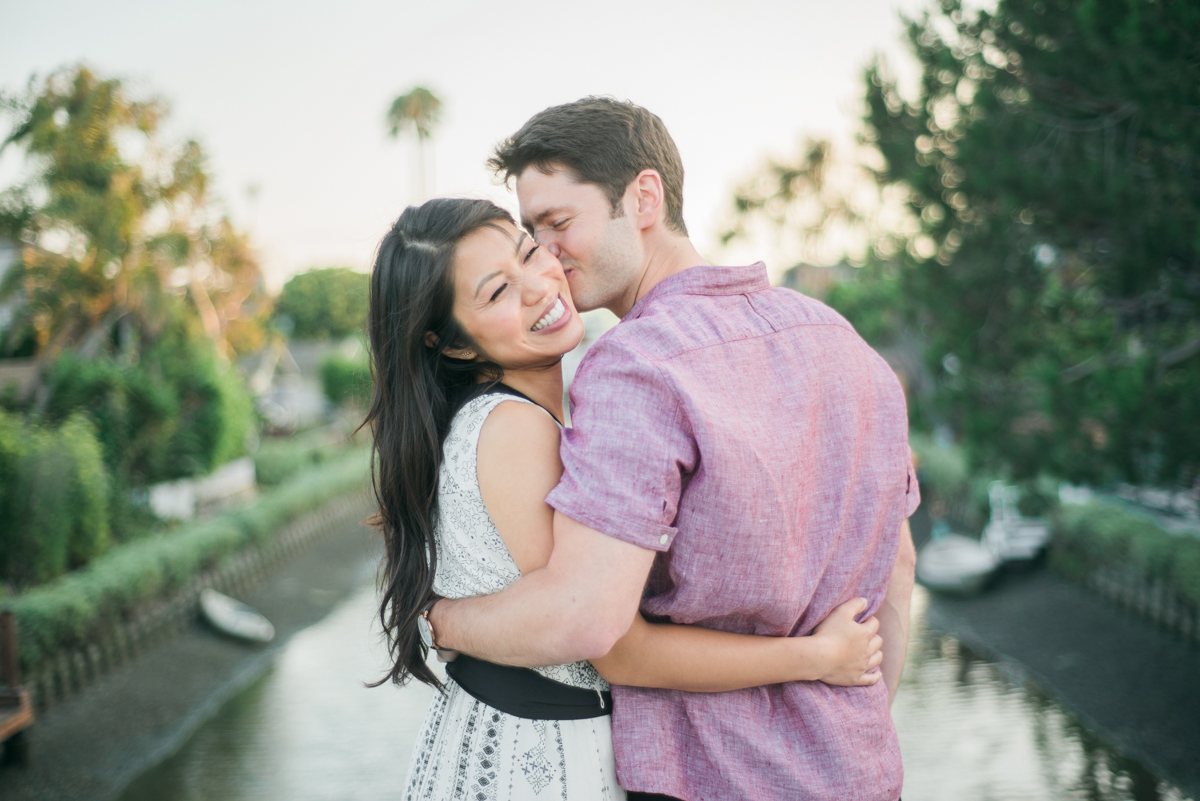 daisy&adam_venice_canals_engagement_session_photography_los_angeles_based_wedding_photographer-16.jpg