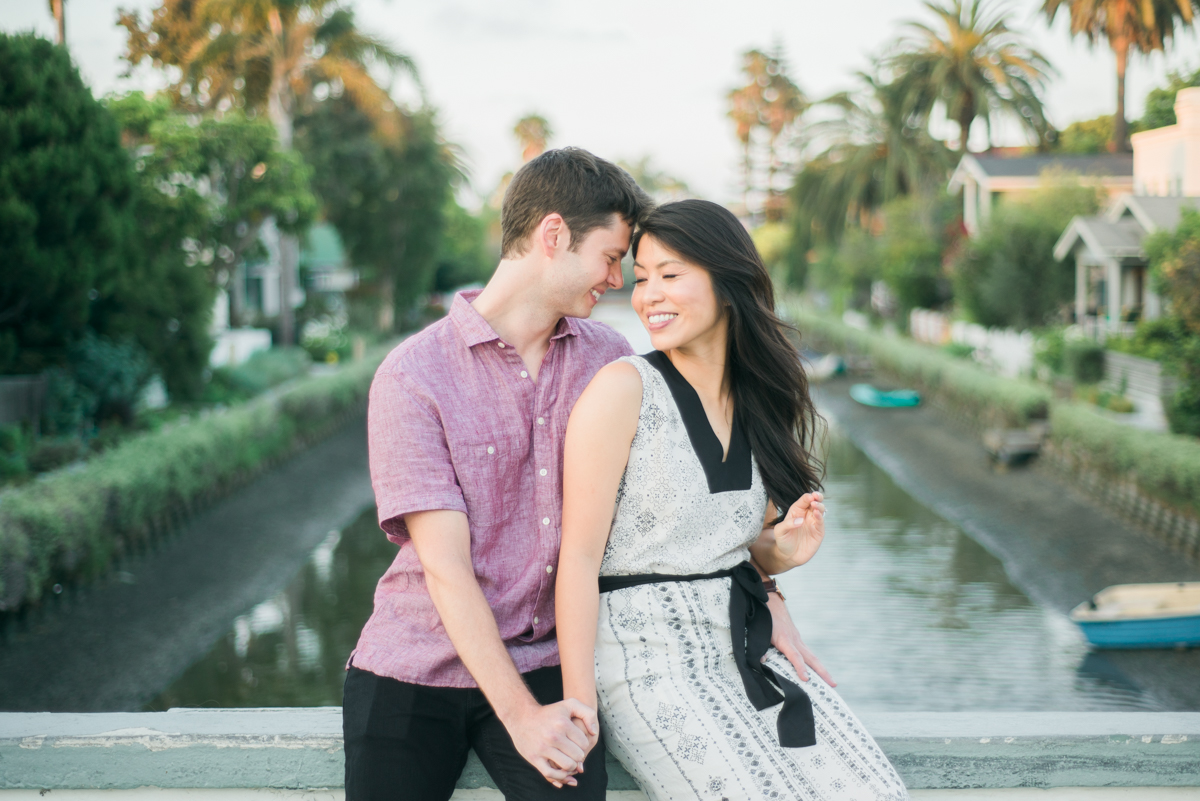 daisy&adam_venice_canals_engagement_session_photography_los_angeles_based_wedding_photographer-24.jpg