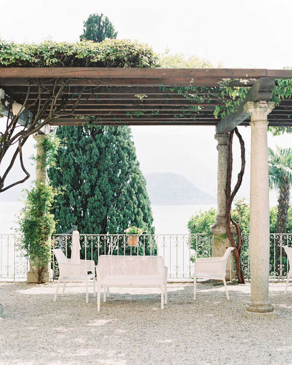 Villa Cipressi veranda 