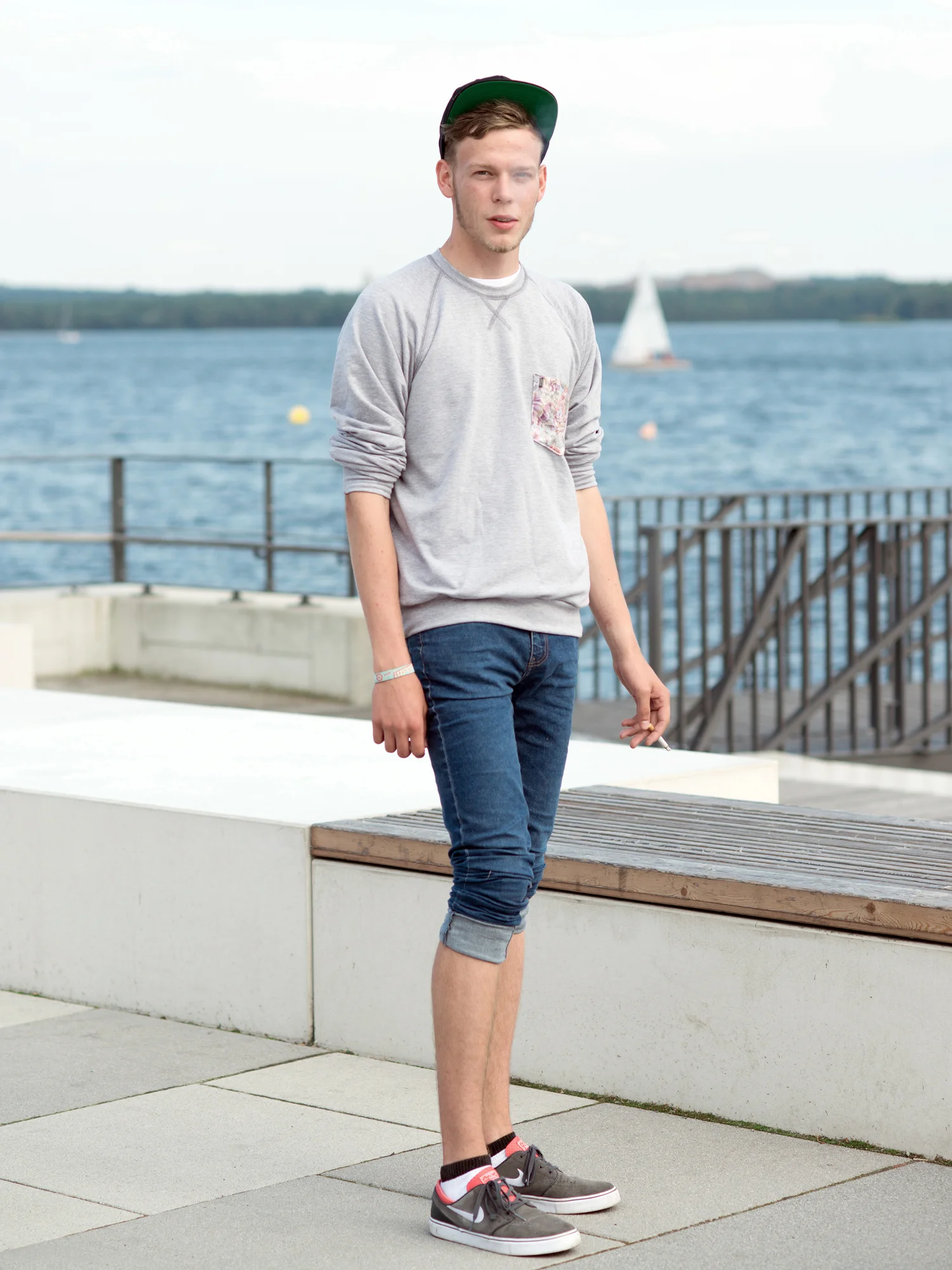 Felix Felix lives not far from the lake “Senftenberger See“. The lake has always been a favorite spot for him to hang out with friends.