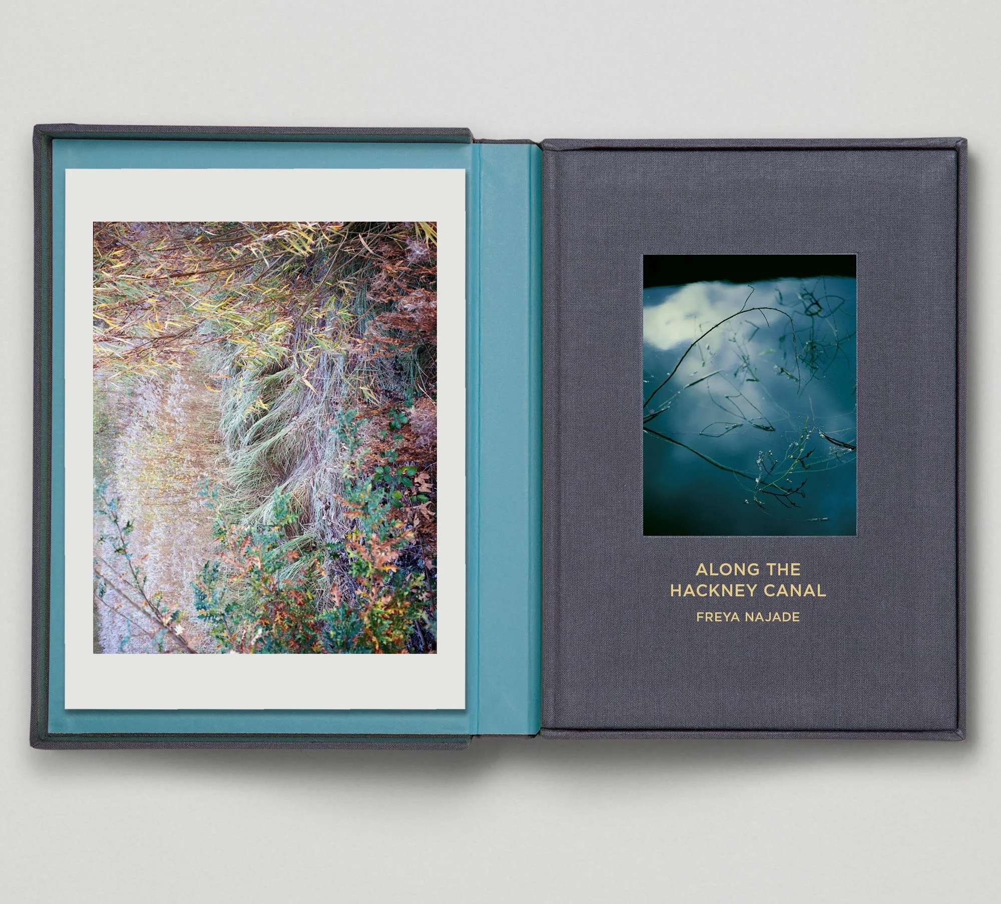 Along the Hackney Canal Publisher: Hoxton Mini Press Text: Esther Kinsky Hardcover, gold foiled The Collector's Edition is presented in a bespoke cloth-covered clamshell box complete with signed and numbered limited edition print. 14.5 x 20.5 cm 96 pages English September 2016