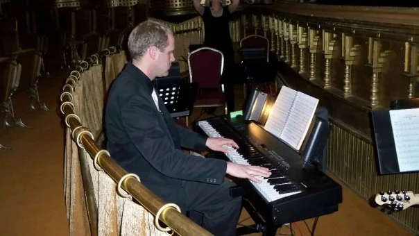 piano2.jpg