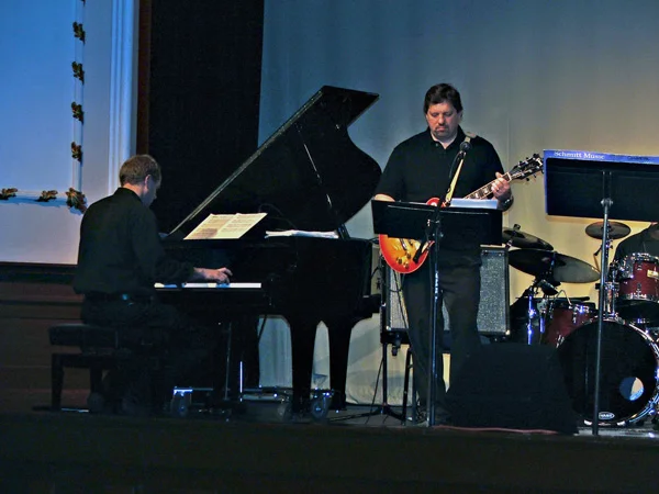 Troppo Big Band