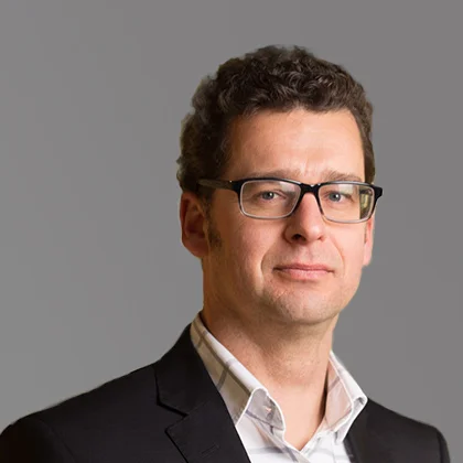 Ezra Kelly Associate