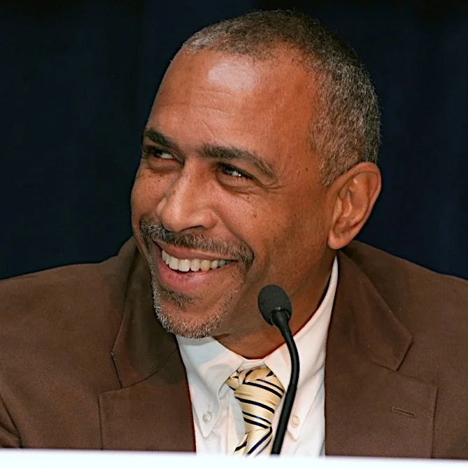 Dr. Pedro Noguera