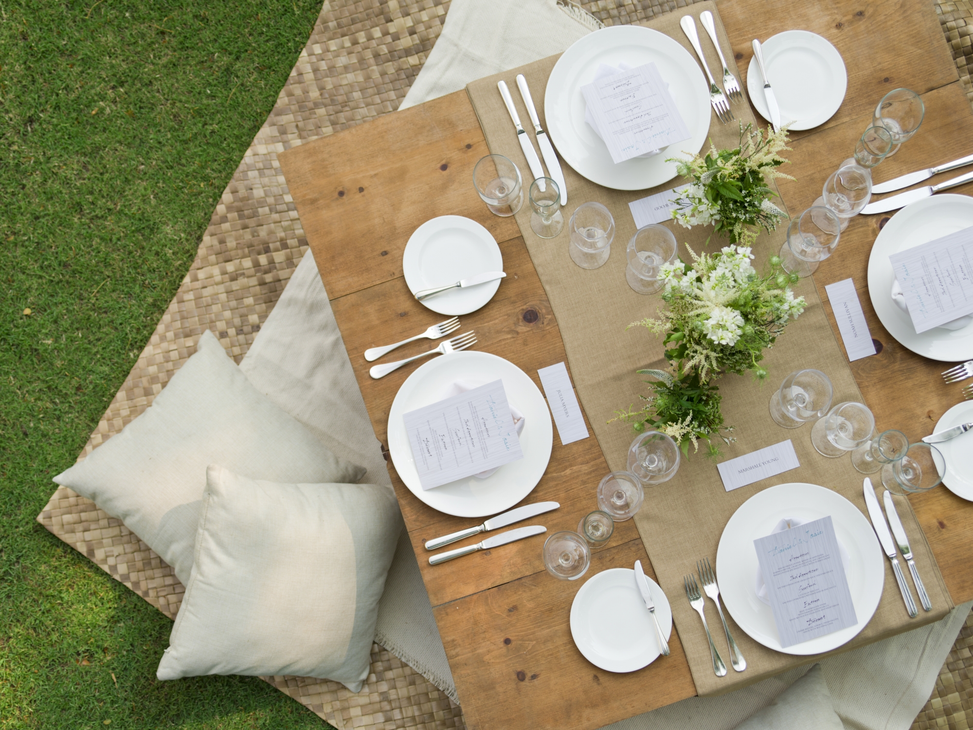 2016_Chicheers_02Garden Glamping Dinner.jpg