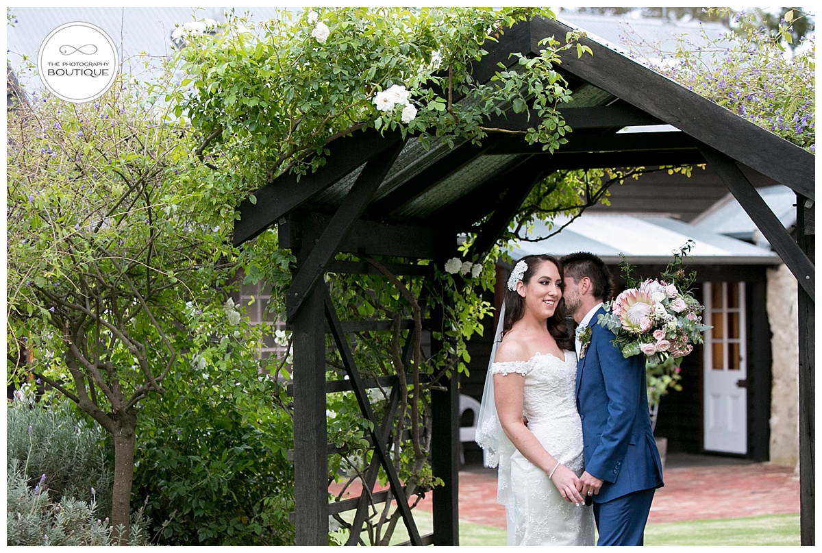 Old Broardwater Farm Wedding -114.jpg