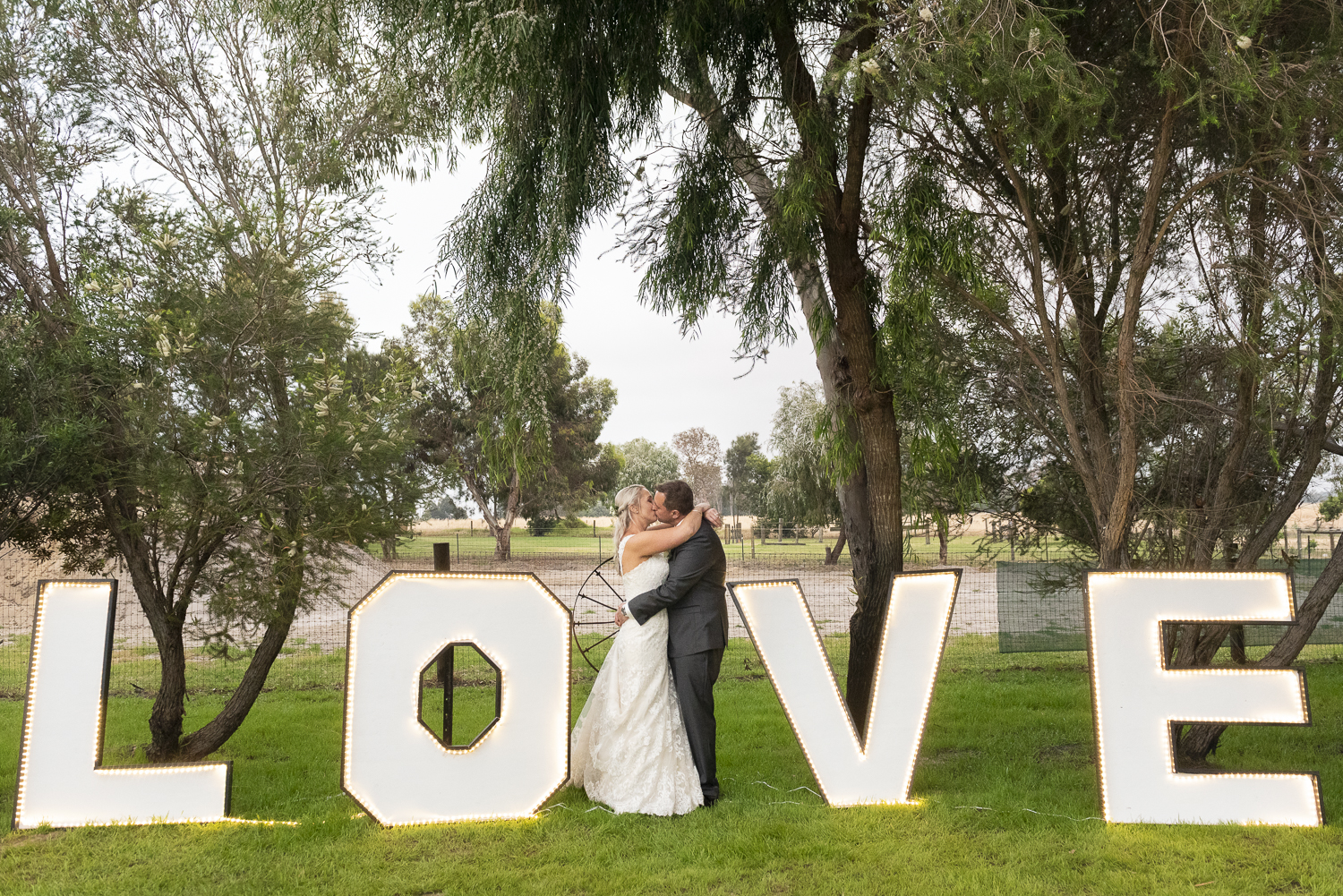 Roelands Backyard Wedding-76.jpg