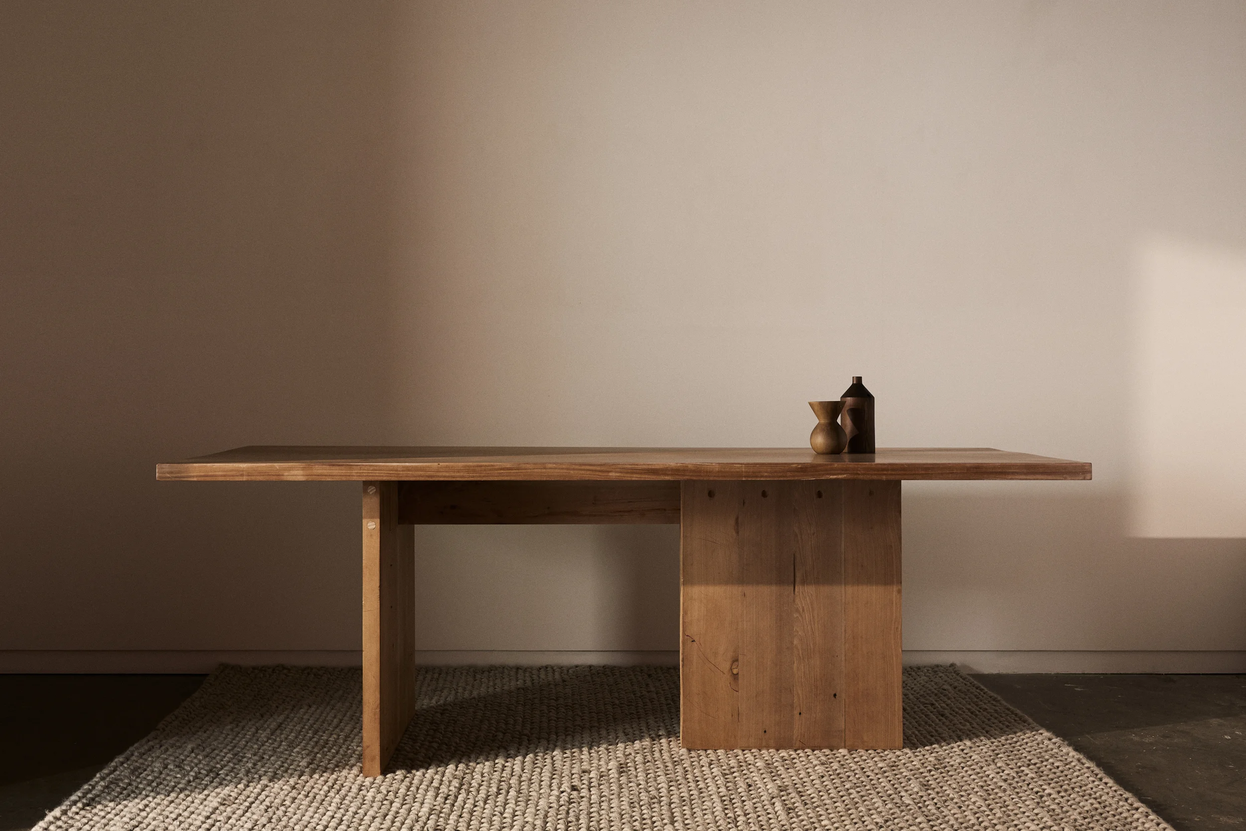TABLE 01 Seear-Budd Ross Wellington, New Zealand