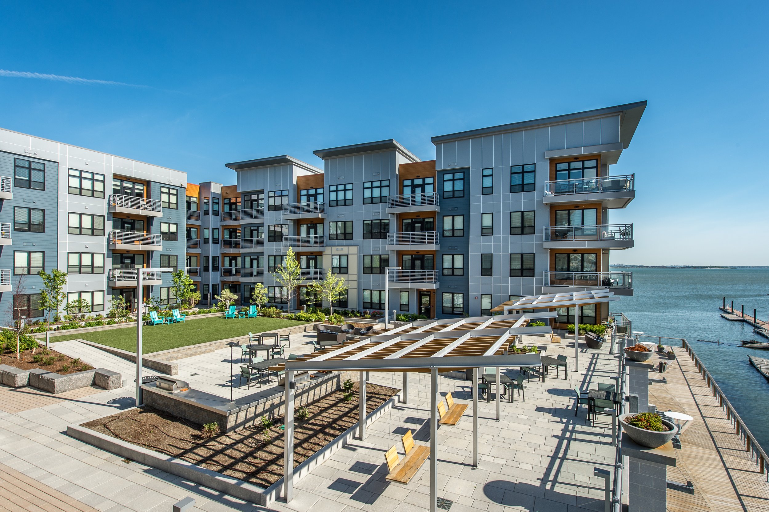 Meriel Marina Bay Apartments 