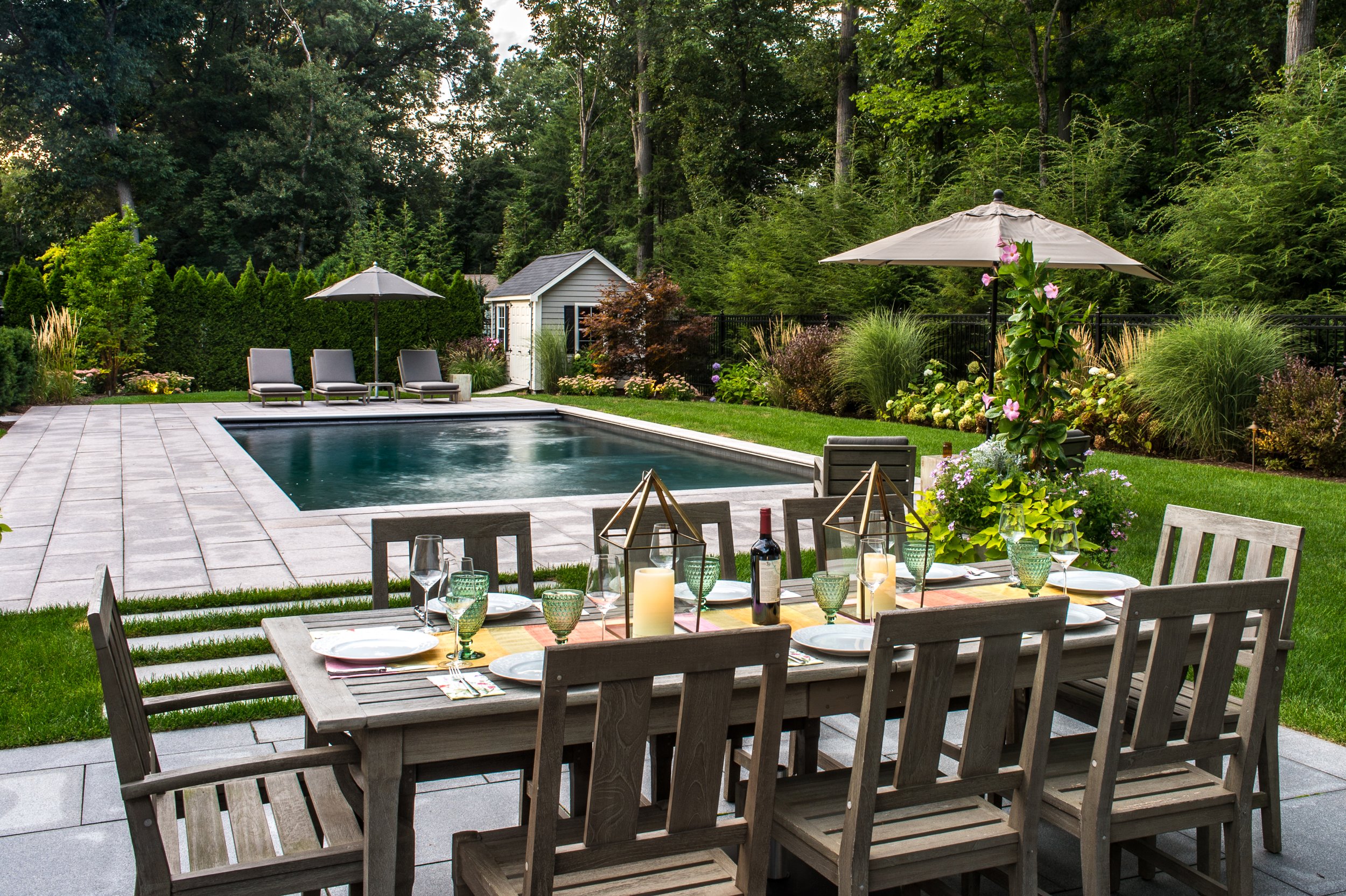 Pool Side Dining