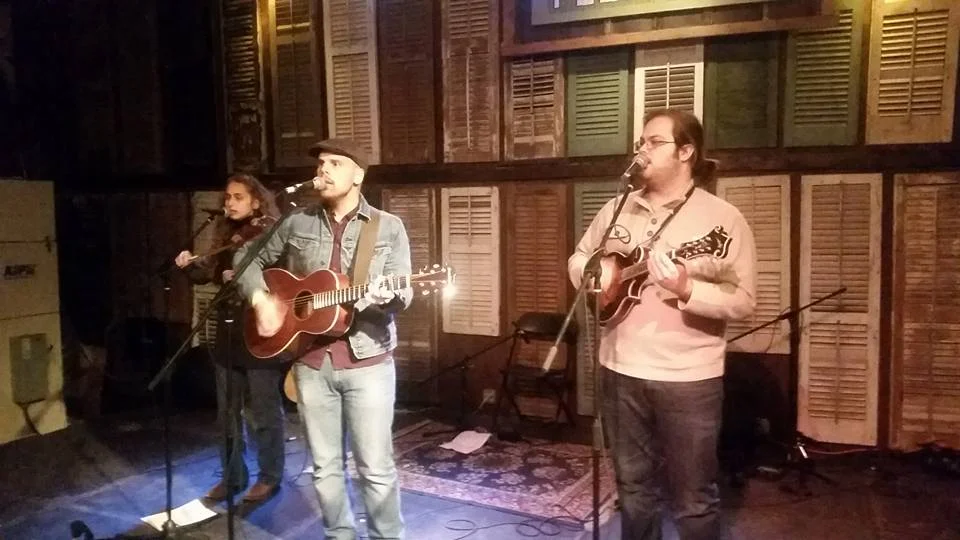 Playing at the Feed N Seed in Lafayette, La. Photo by Brian Fischer.
