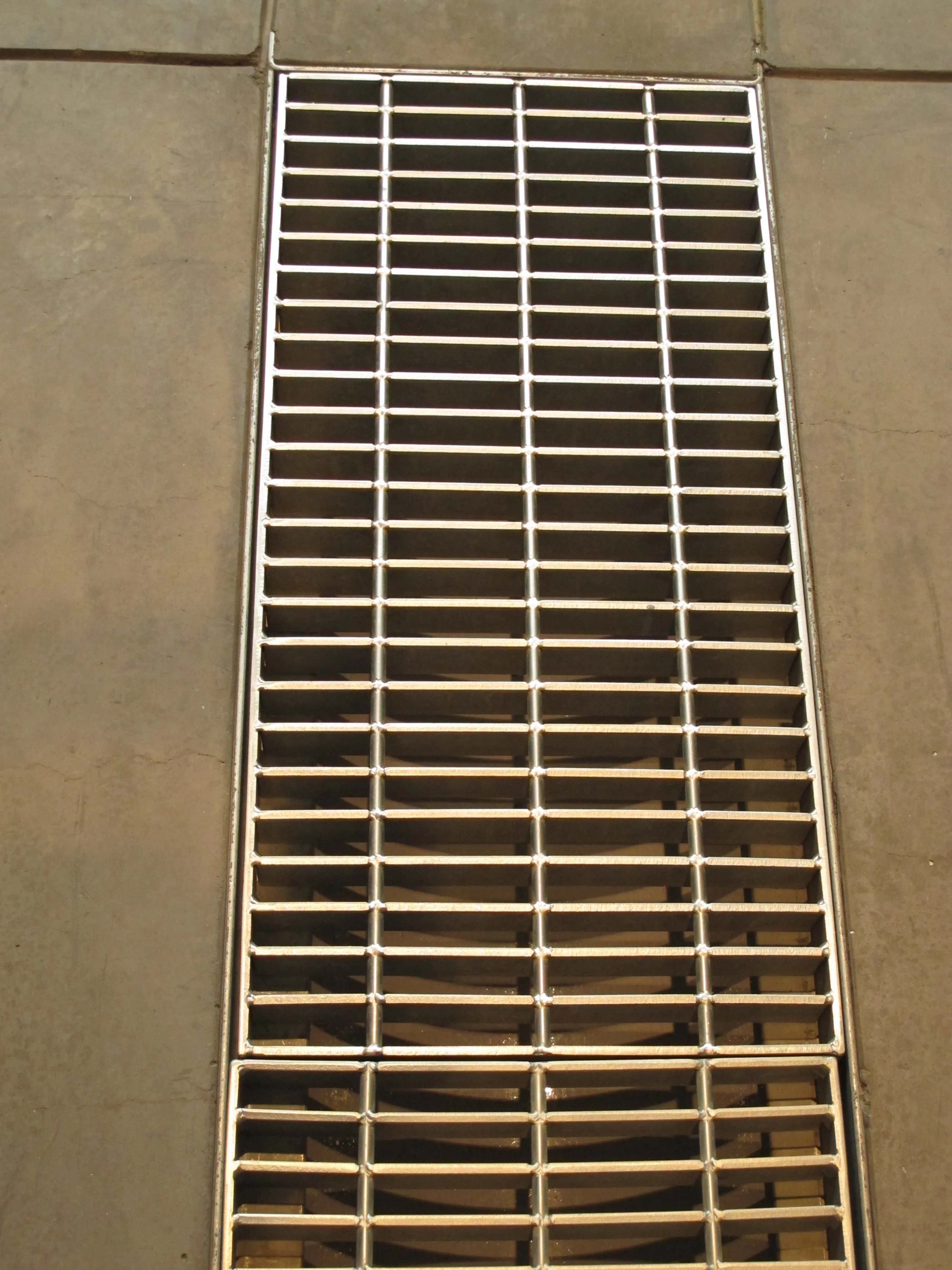 Stainless Grating.JPG