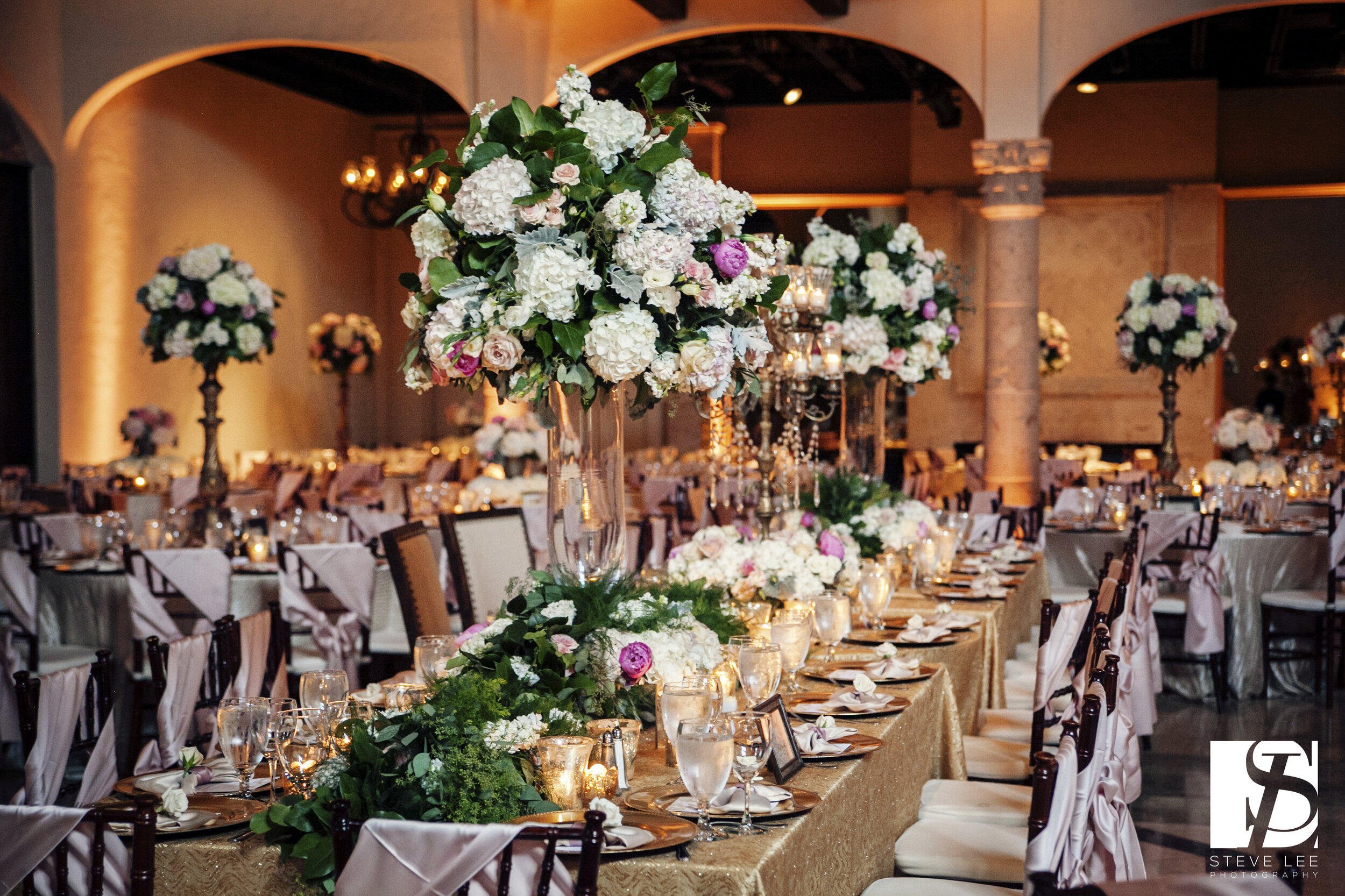 Birthday parties and corporate events of all kinds are hosted in this wedding and corporate event venues ballrooms. One of the leading wedding venues in Houston.