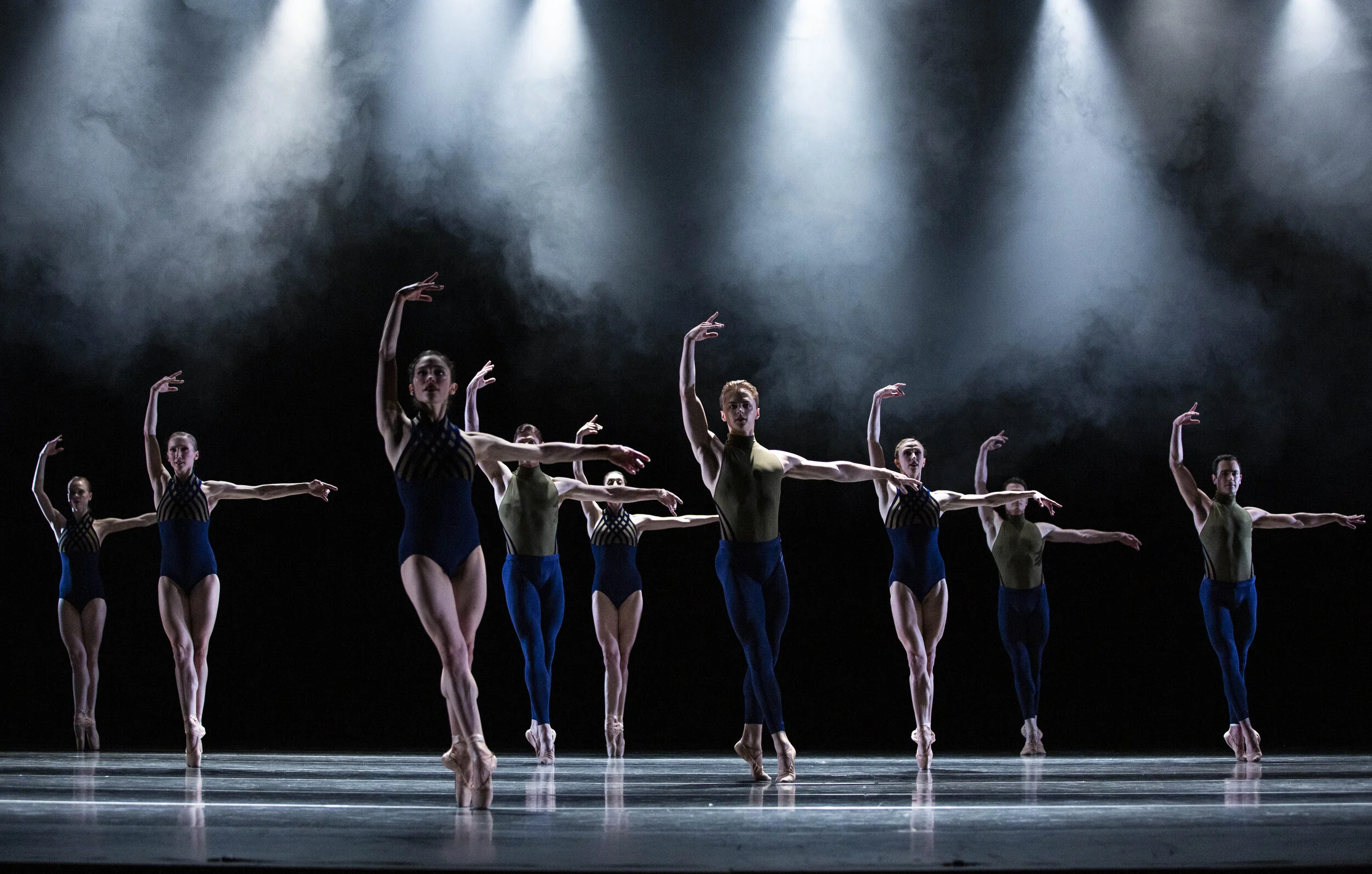 ThemeV19 0073-(ZF-0743-29372-1-002).jpg