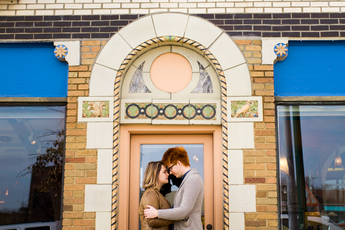 urban engaged or married couple in Westport archway engagment photography couples photography Kansas City, MO
