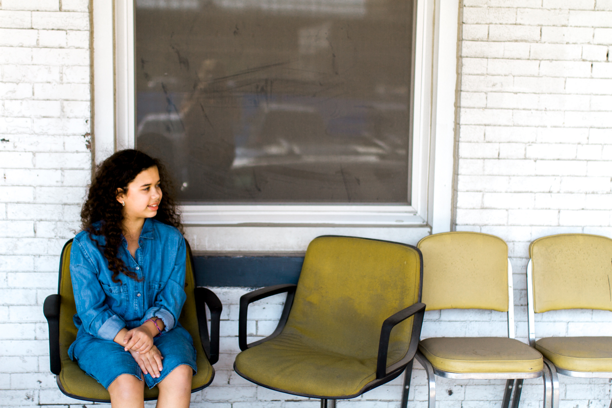  Kansas City west bottoms lifestyle family photography tween girl family photo session yellow chairs 