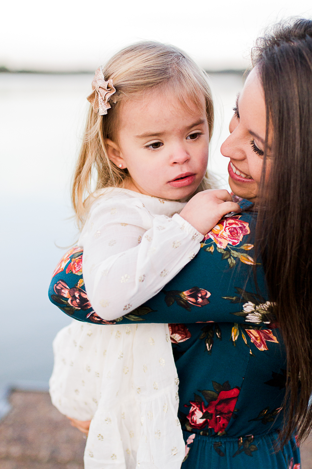  Mother and daughter by the lake, sunrise family session at Shawnee Mission Park, Kansas City family photographer, Rebecca Clair Photography 