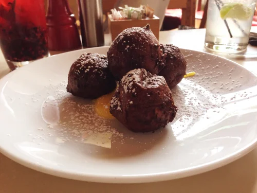  Lemon curd beignets