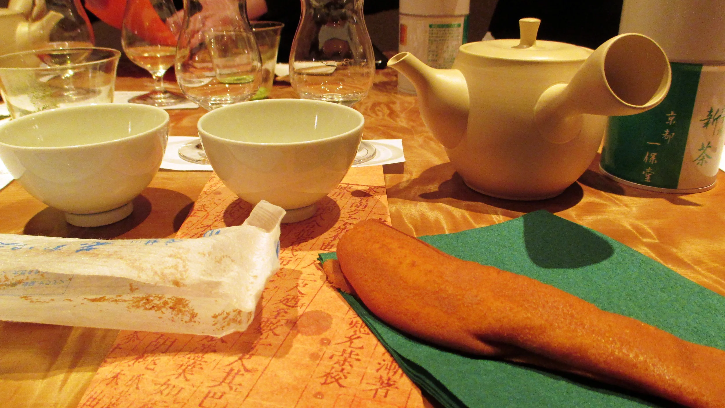 Miwa gave us a taiyaki-like treat with mochi inside. Flown in straight from their Kyoto shop.