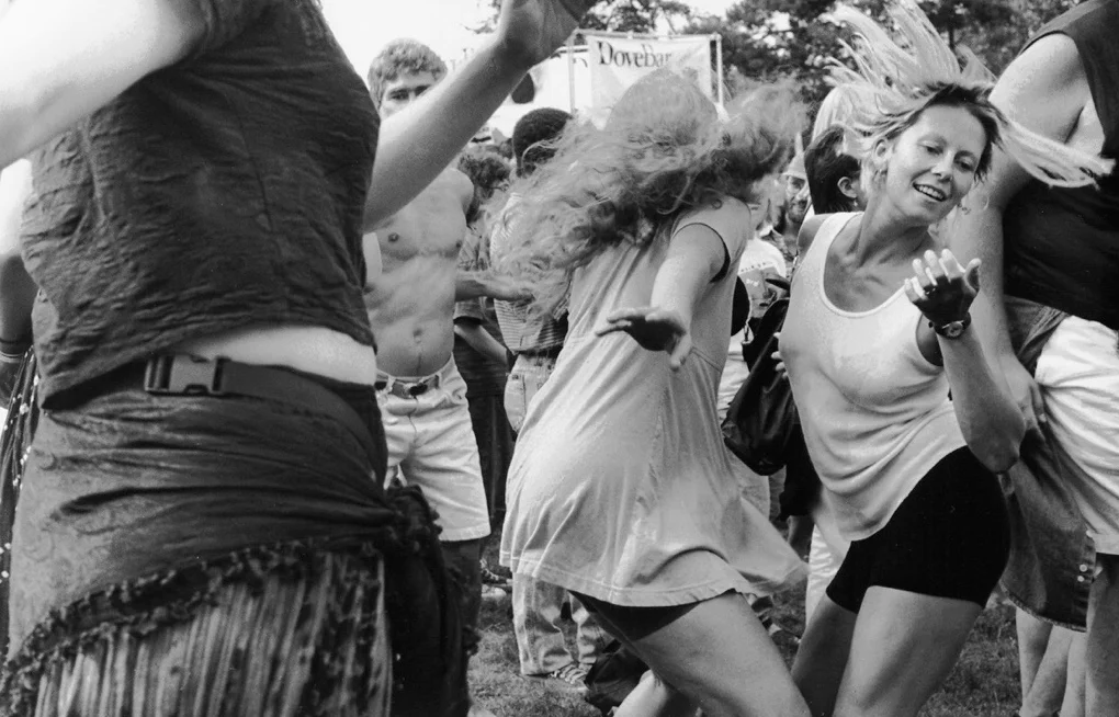 Love The Living of Life: Bumbershoot Festival Seattle, WA 9/4/95 ©Evan Nisselson