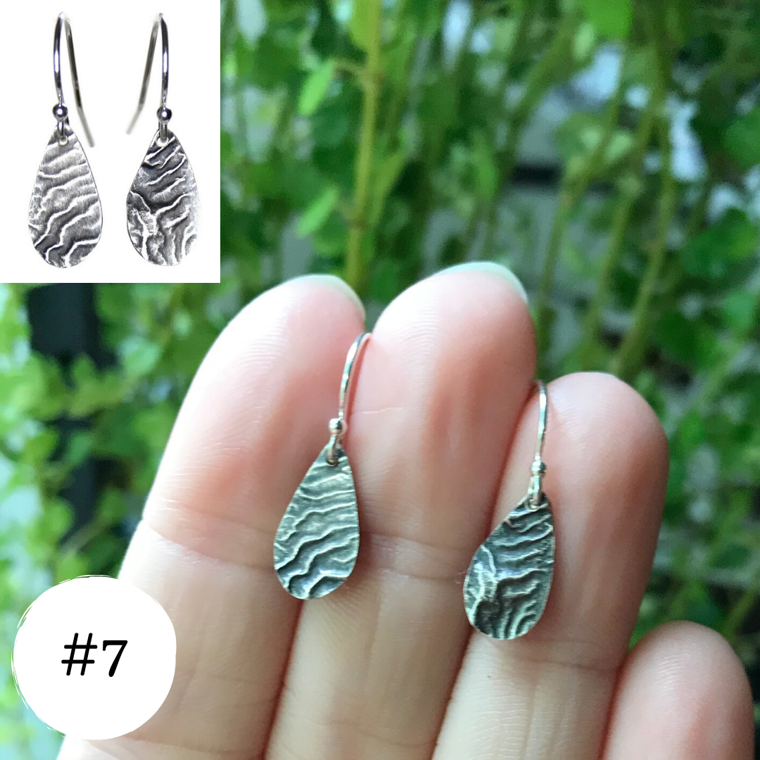 #7 teardrop ear.png